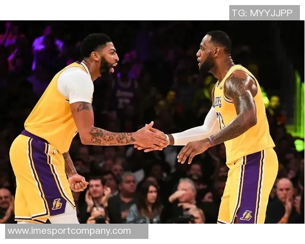 擎天白玉柱强势回归浓眉大帝狂砍32分13板助球队重拾胜利信心