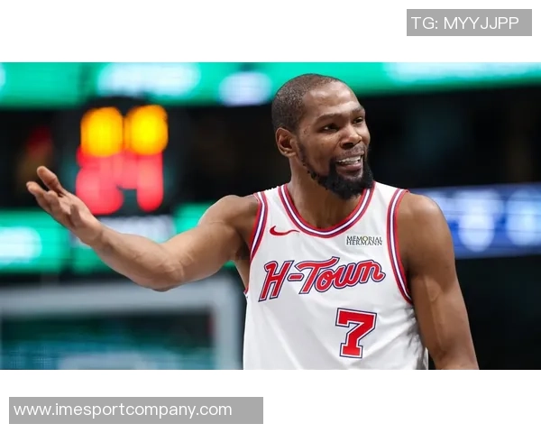 杜兰特称赞球队全场仅失误9次强调正确进攻选择的重要性